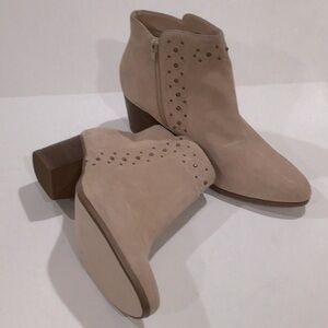 Sole Society cream studded leather upper booty semi western Size 11